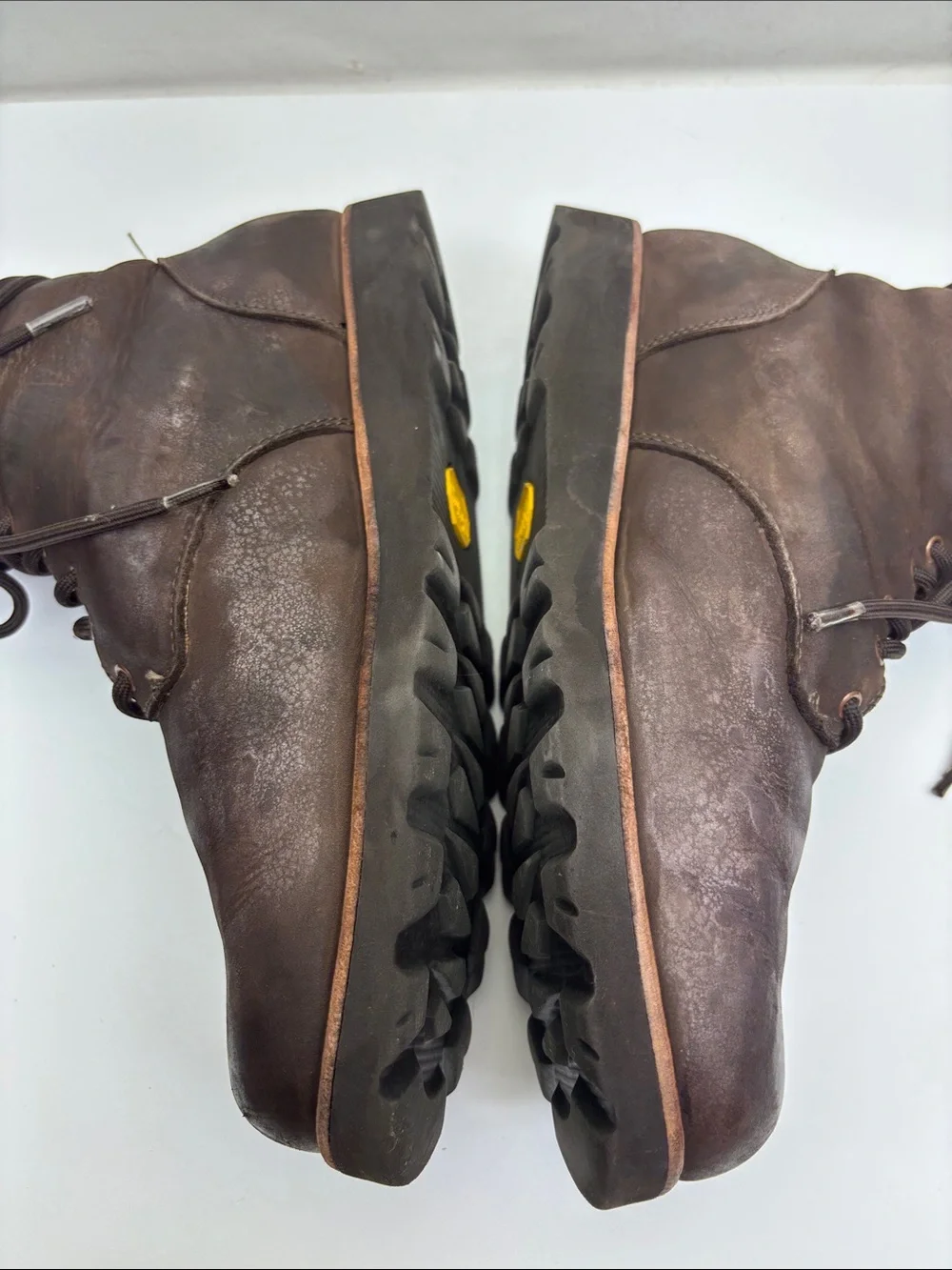 UGG Men's Brown Leather Lace-Up Work Boots, SZ 10, box 76